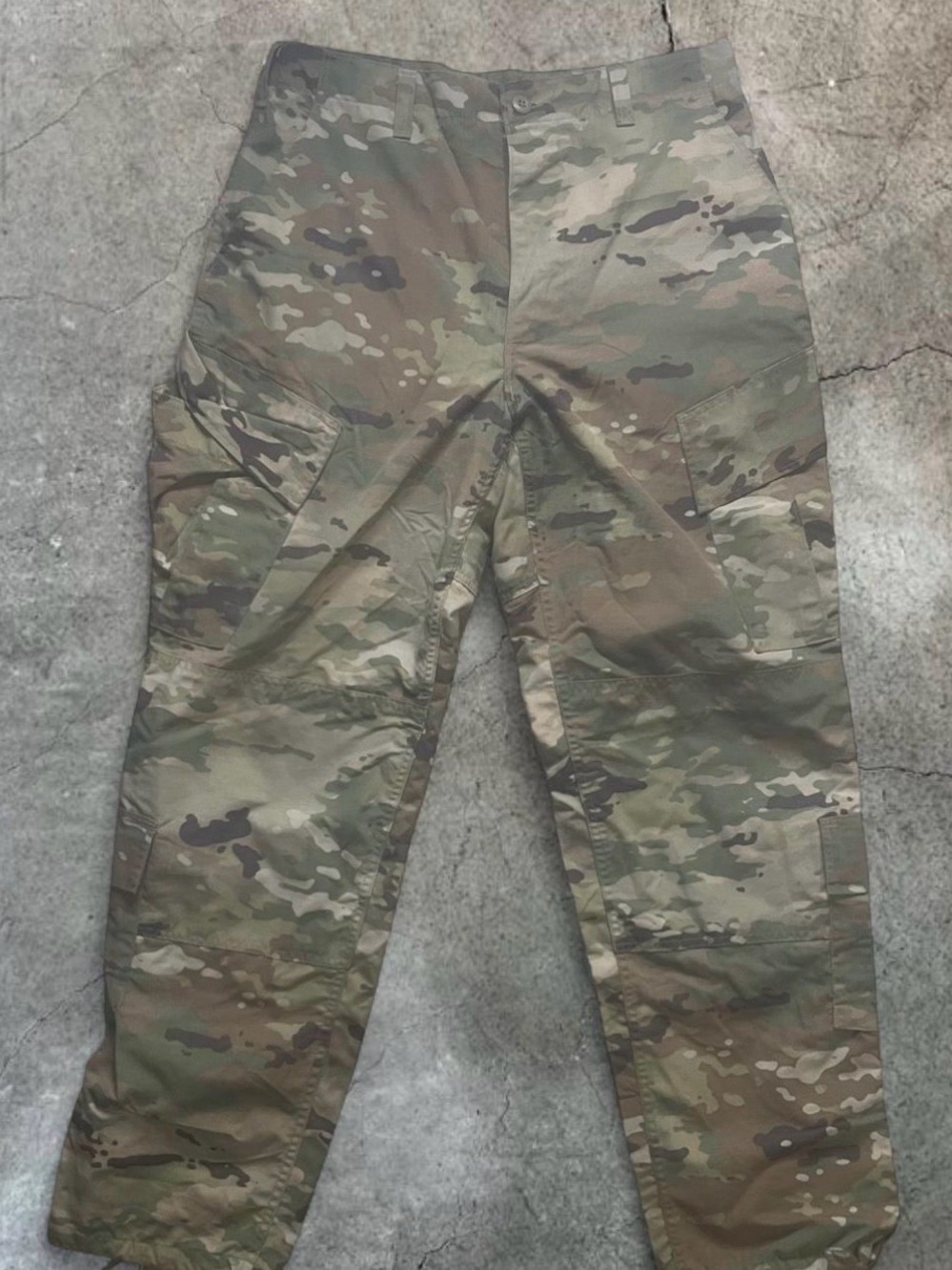 Multicam Army Combat
Uniform Trousers - Size 32×35
